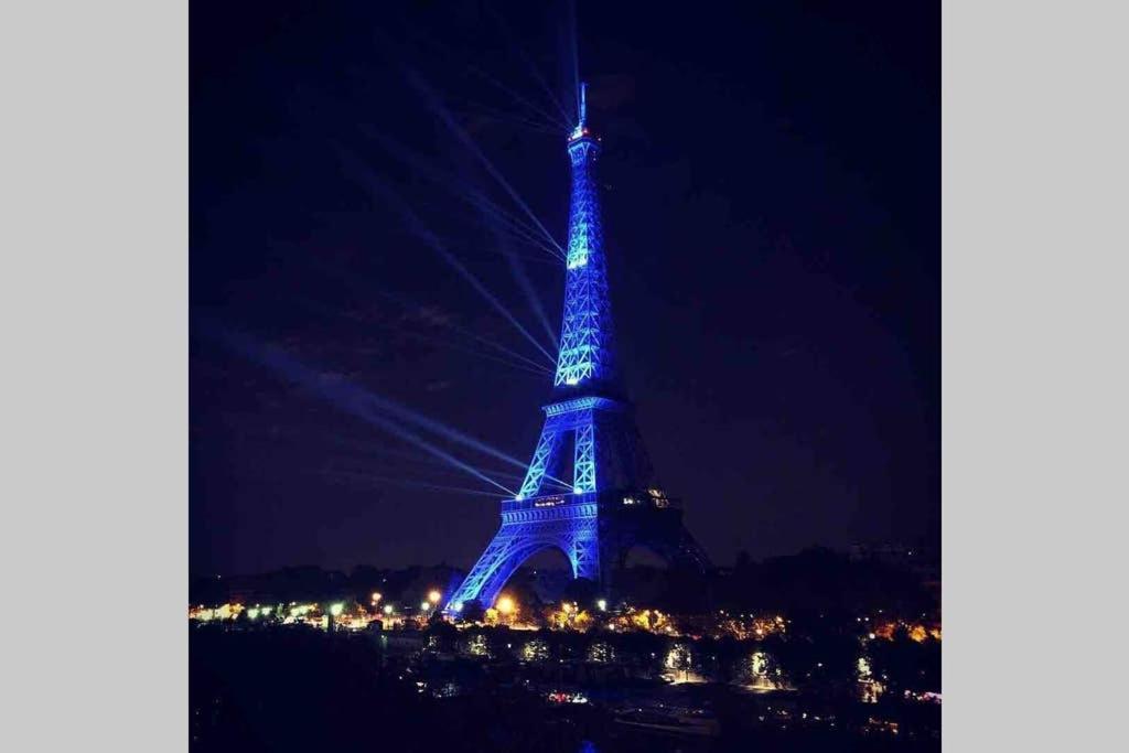 Eiffel Tower Romantic View Apartamento París Exterior foto